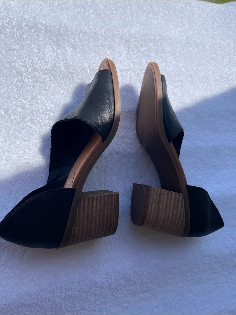 Sole Society Black Leather Peep Toe Cutout Block Heel Sandals Size 8.5M / 39